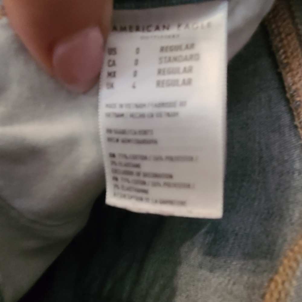 Jeans - Picture 2 of 4